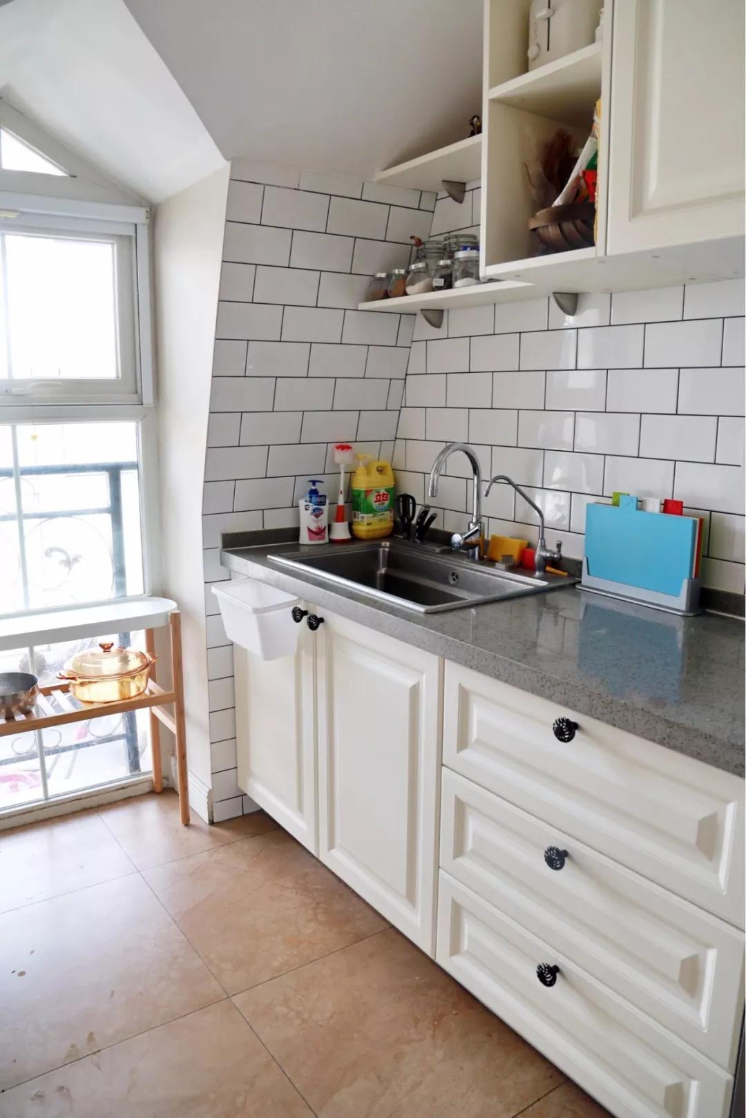 厨房台面什么颜色耐用好看,厨房台面哪种材料最耐脏