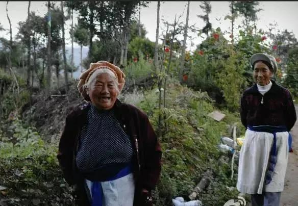 2015年9月9我上了剑川石宝山金顶寺