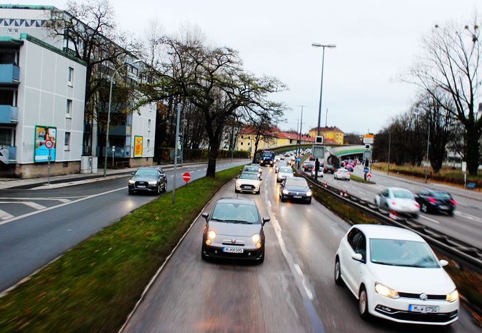 与意大利商人讨价旅游购物欧洲与亚洲国家不同的经营价值观