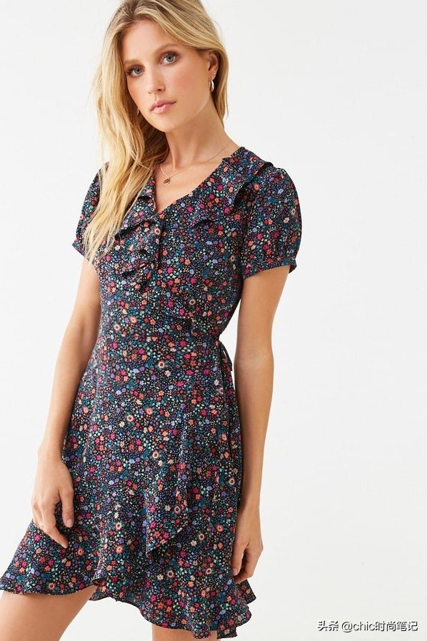 blackpinklisa绿色碎花连衣裙,blackpinkjisoo碎花裙