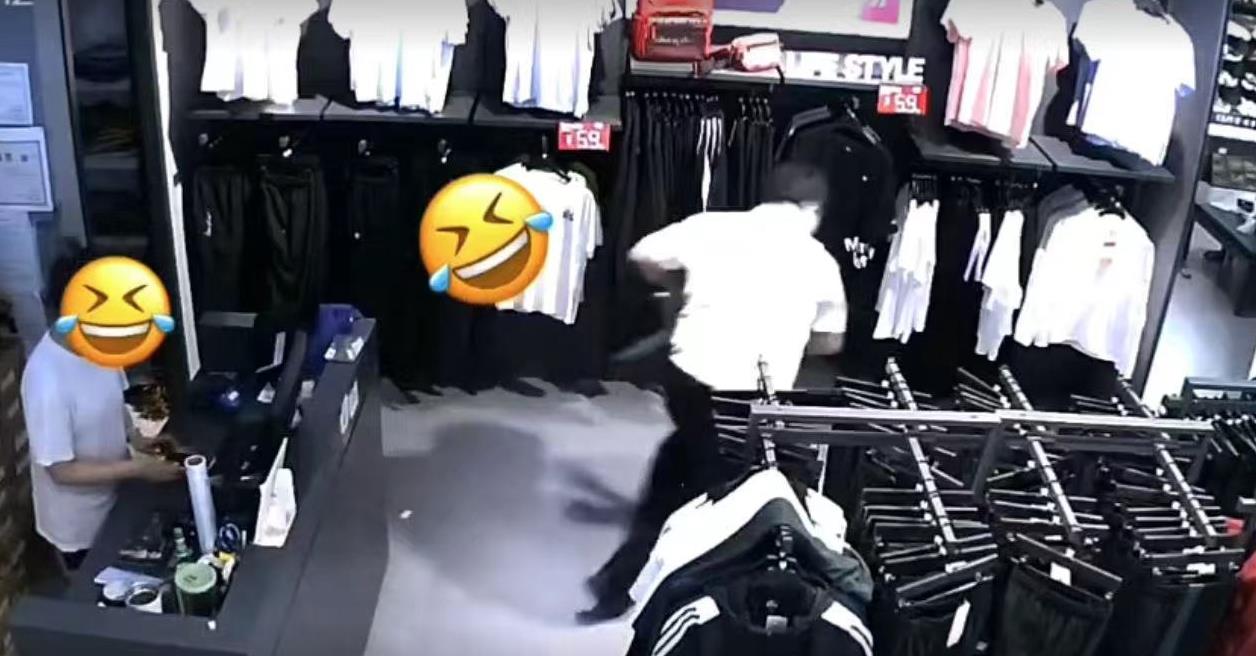 鸿星尔克捐赠5000万直播间,鸿星尔克捐款5000万后直播间情况