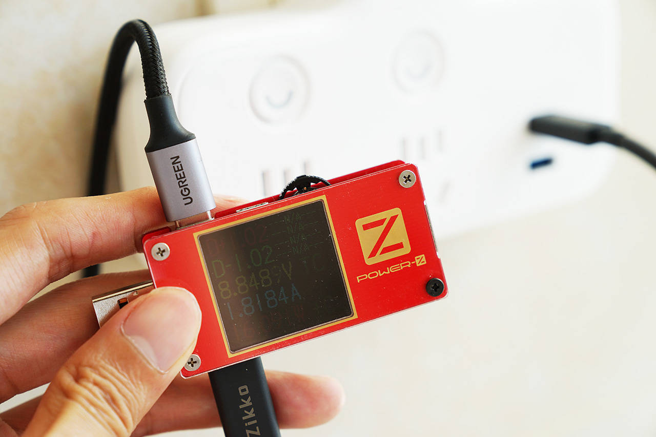 插座不够用再开多一个插座怎么装,插座不够用一个转换器就能搞定