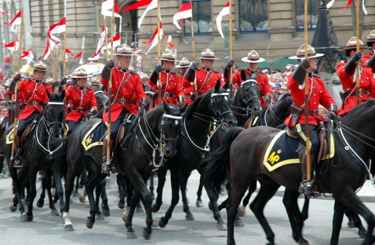 机枪淘汰骑兵,机枪淘汰了吗