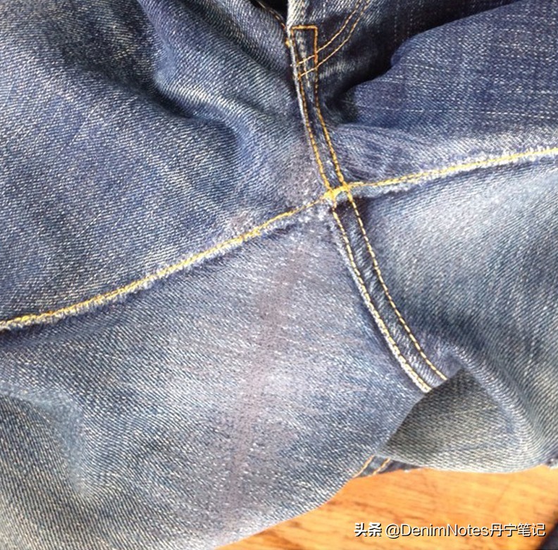 养原色牛仔裤方法,原色牛仔裤的正确养法