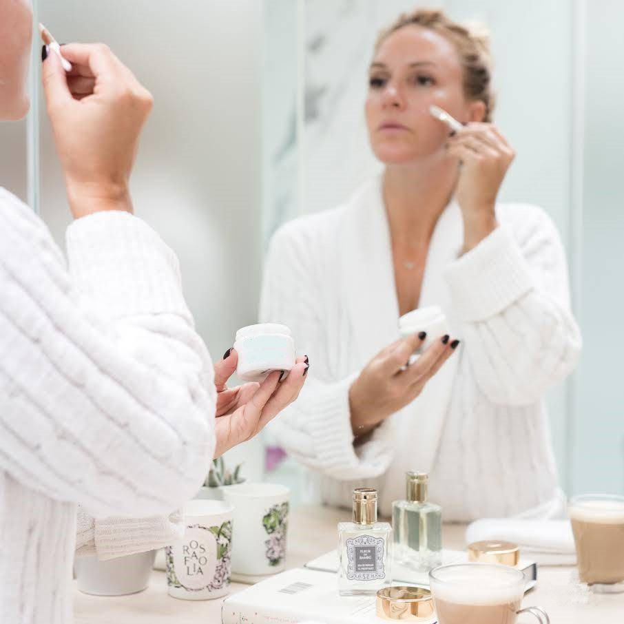 秋冬滋润补水面霜第一名,秋冬面霜超滋润保湿