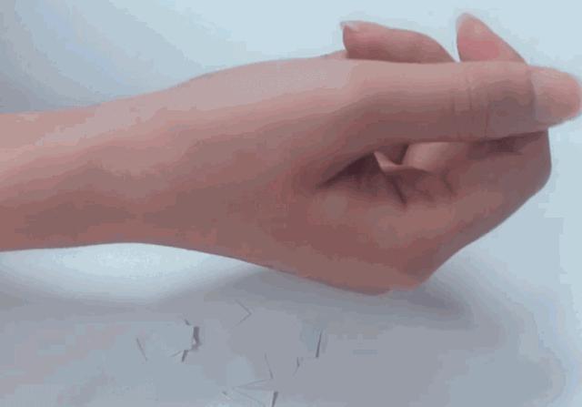 雅顿身体乳|滋润保湿,持久留香,一大瓶性价比高