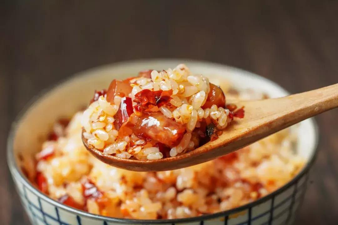 什么东西炒腊肠拌饭好吃,无敌下饭的腊肠酱