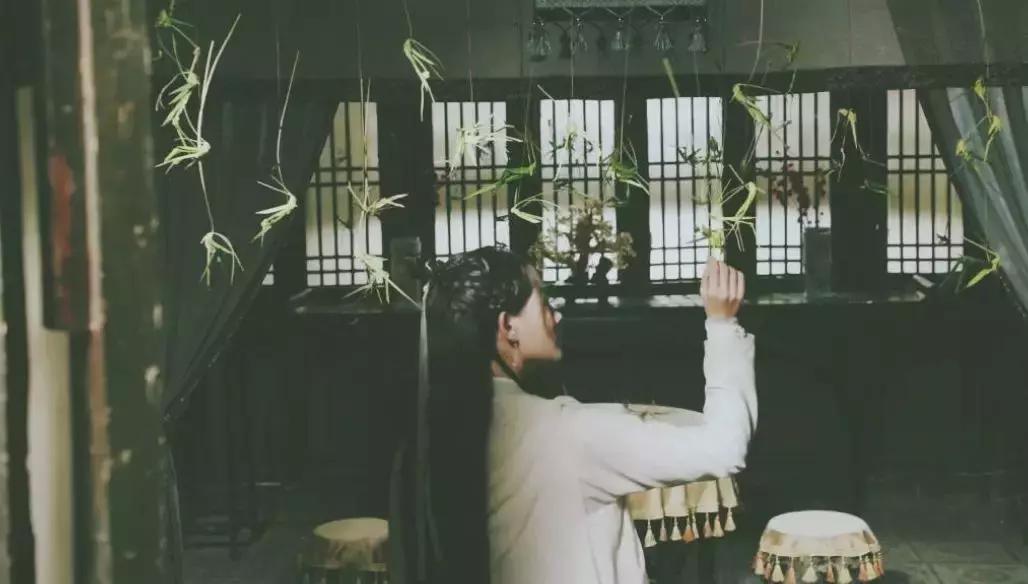 重读武侠经典,新倚天张无忌多情