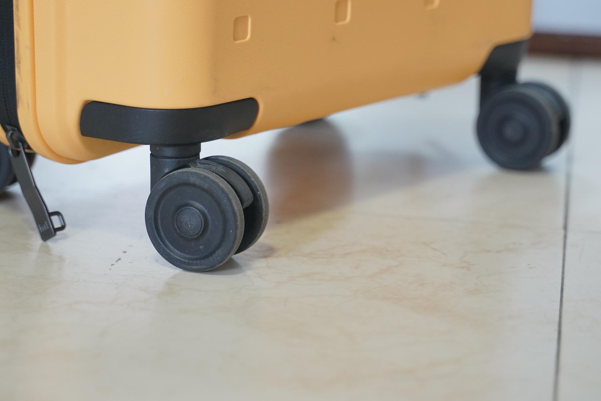 要颜值还是要实用,小米90分和地平线8号拉杆箱对比