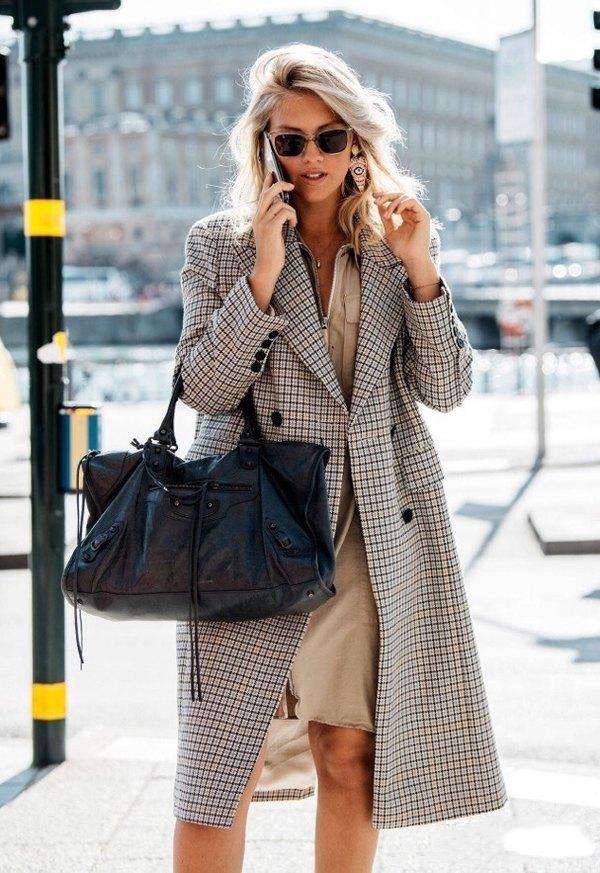 双肩包今年流行款,双肩包不过时