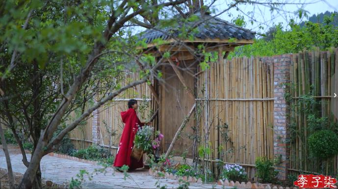 掬水月在手弄花香满衣兴来无远近,掬水月在手弄花香满衣书法作品