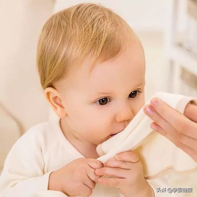 宝宝太干净几大危害,宝宝越干净越健康