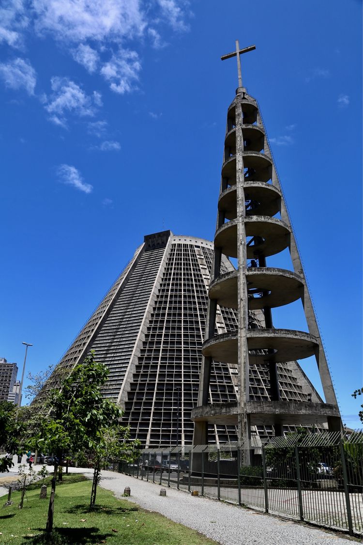 世界上最繁华的城市之一，被称为“狂欢节之都”，私藏在巴西