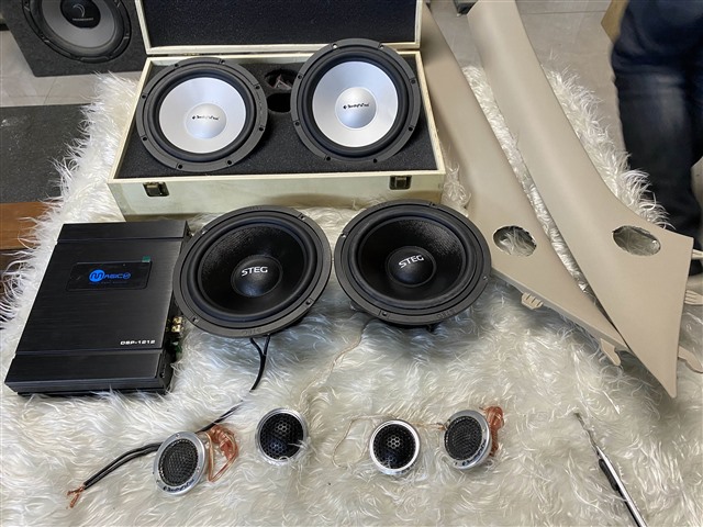 倒模工艺很nice宝骏360汽车音响改装美乐福X5+中低音倒模工艺