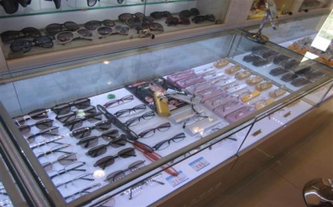 新手网上开眼镜店必备流程及条件,开眼镜店需要学多久能开店