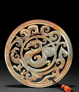 翡翠手镯基本知识大全,翡翠手镯的鉴赏方法和技巧