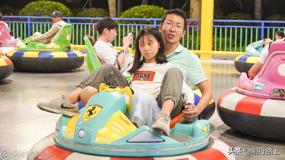 三亚之眼海昌梦幻不夜城,三亚海昌梦幻海洋不夜城网红打卡