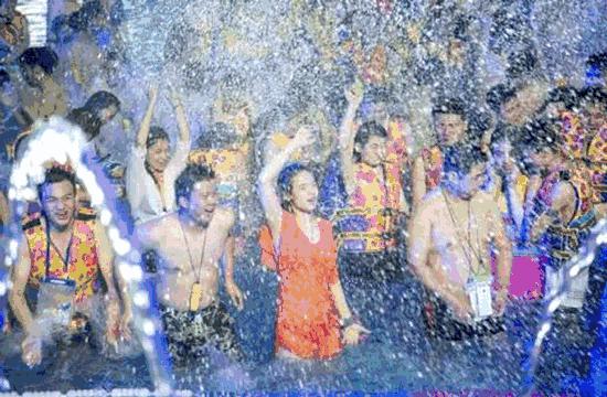 成都南湖梦幻岛嬉水乐园清凉回归,梦幻岛水陆乐园套票