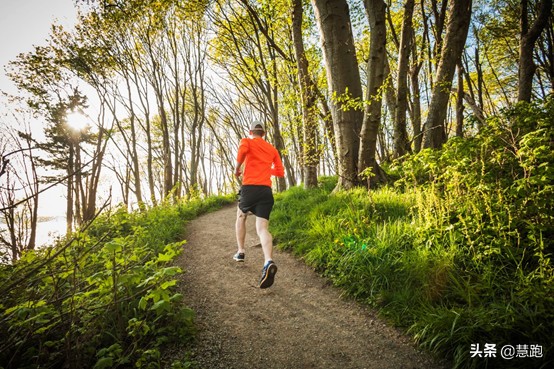 精细化地运用上坡跑：做过这种训练才能真正无所畏惧