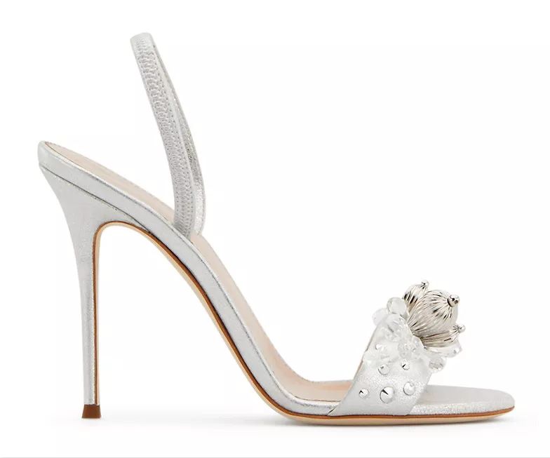 四月婚礼季,四月结婚穿什么鞋好看