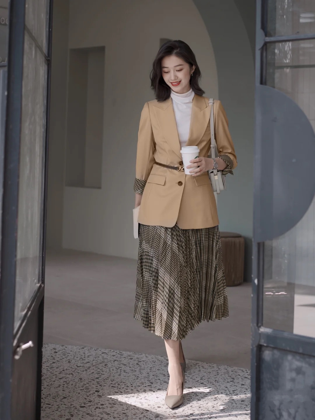 职业装怎么穿搭最好看,职业装穿起来挺有范