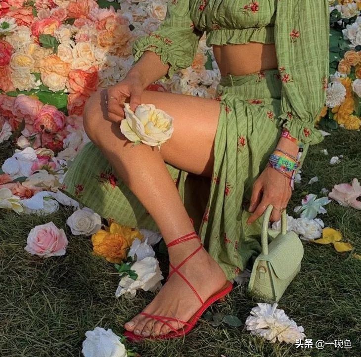 omg小白鞋推荐,omg响尾蛇慢跑鞋