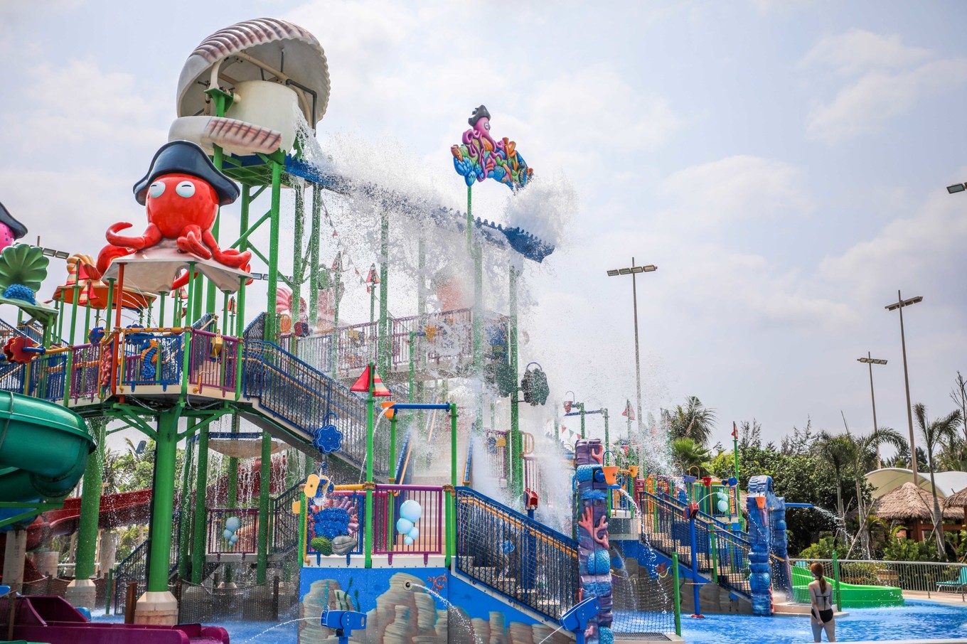 去三亚玩住康养公寓,去三亚玩住公寓