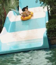 搞笑gif段子兄弟你把我吓到了,搞笑gif段子实在是猝不及防啊