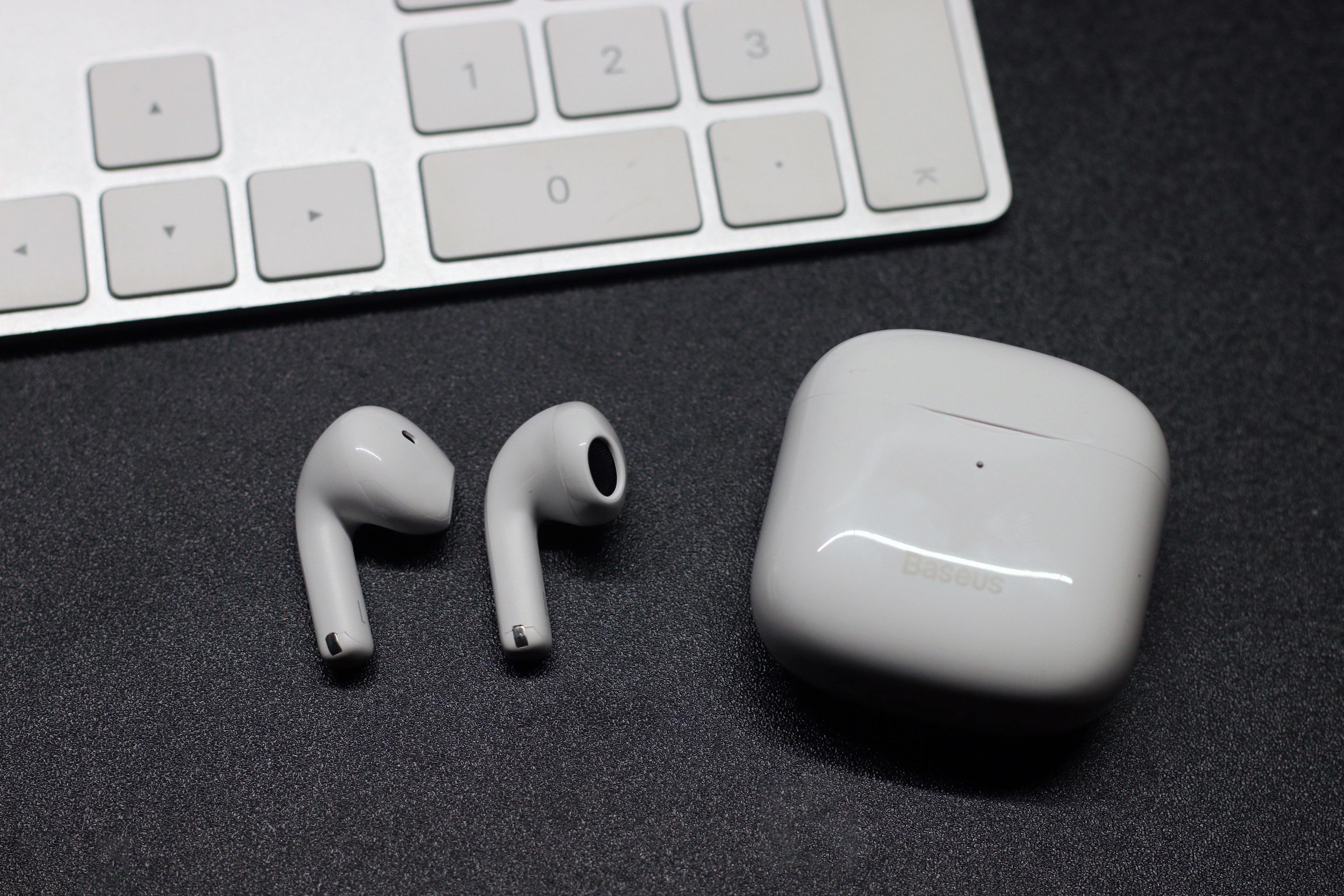 倍思蓝牙耳机w04只有一边有声音,倍思蓝牙耳机5.0和5.3哪个好