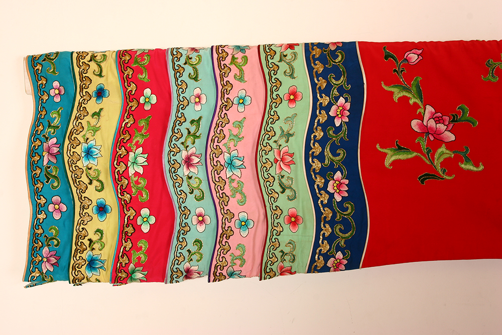 国粹戏腔震惊外国人,具有浓郁国潮风格的非遗跨界融合