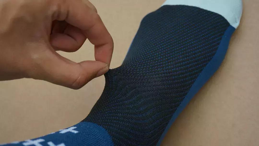 名不见经传的国货老品牌,dh夏季运动吸汗速干压缩骑行袜