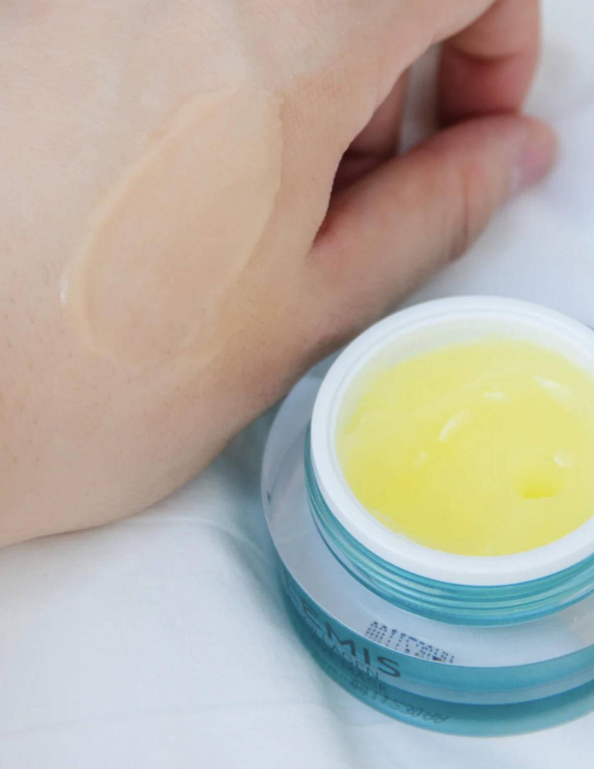 眼周水肿的原因分析,如何改善眼皮浮肿