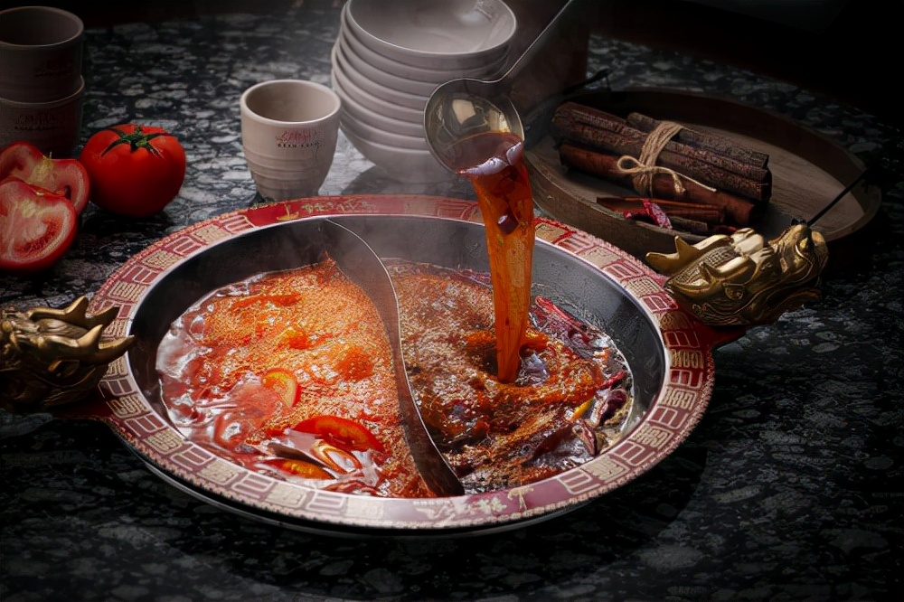 麻辣香锅加盟店一年能赚多少钱,开个焖锅加盟店大概需要多少钱