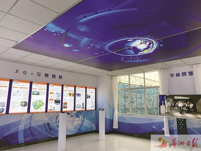 奋楫扬帆正当时上一句,奋楫扬帆正当时怎么读