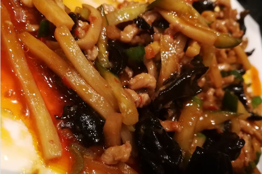 在日本吃京酱肉丝,日本名古屋的中国美食