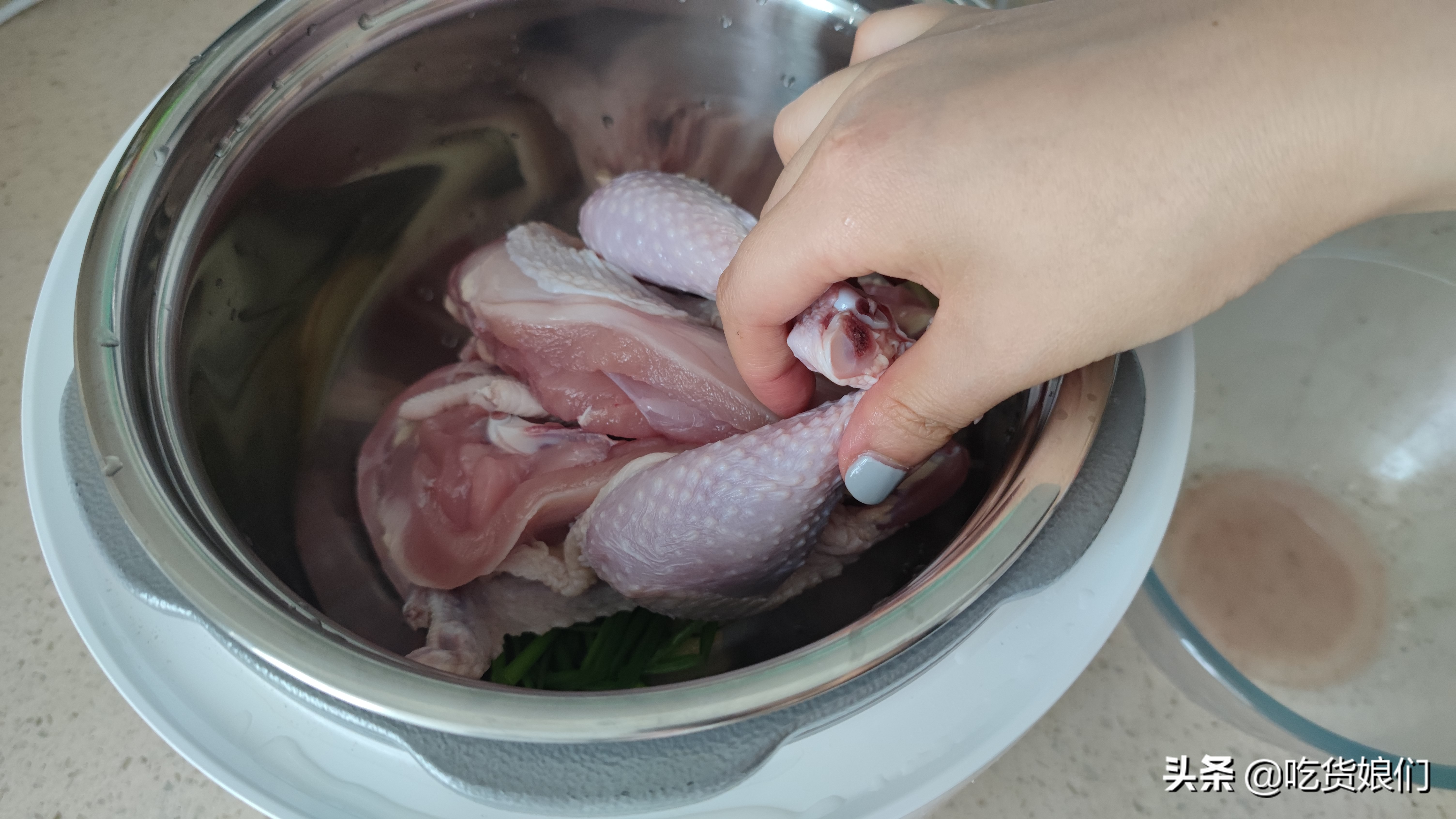 大宇多功能料理锅对比钛古 (大宇电压力锅熬粥怎么样)