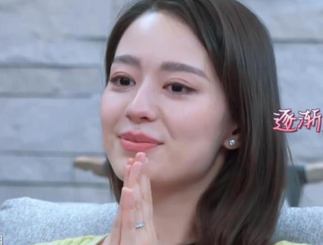 吉娜挺孕肚拍广告视频,吉娜挺孕肚拍广告现场