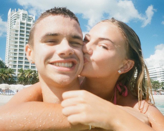 贝克汉姆爱子克鲁兹,贝克汉姆真人照片