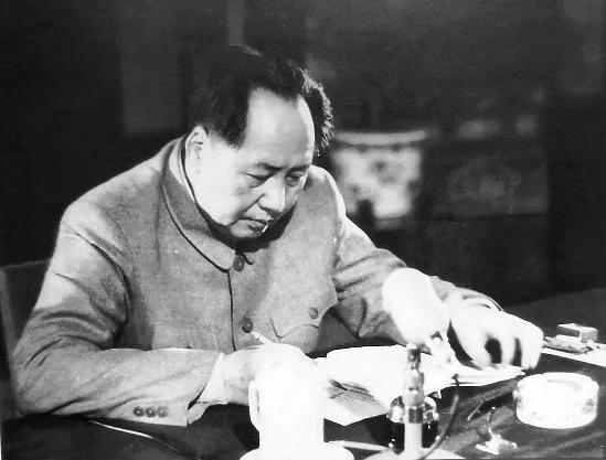 中华人民共和国宪法大致内容,中华人民共和国宪法历史视频