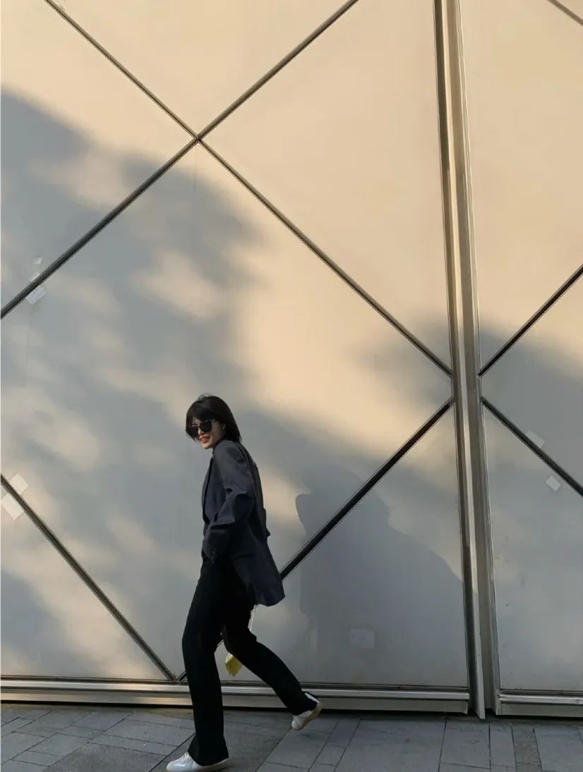 烂大街小白鞋还能穿吗,烂大街小白鞋还有吗