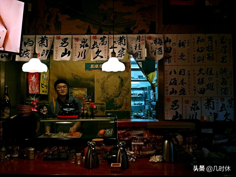 女生出门在外一定要保护自己防狼,出门在外女生注意安全