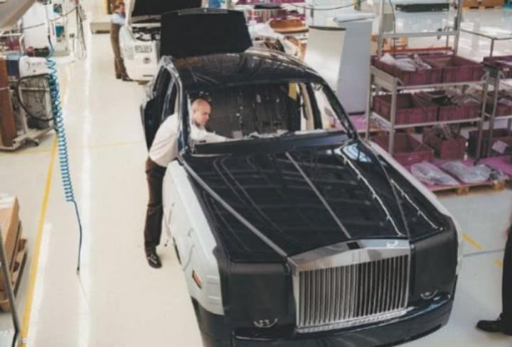 劳斯莱斯一把伞值十万块钱吗,劳斯莱斯雨伞一把成本1500块