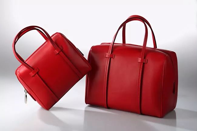 皮革皮包破损修复方法视频,皮具修复最简单的方法