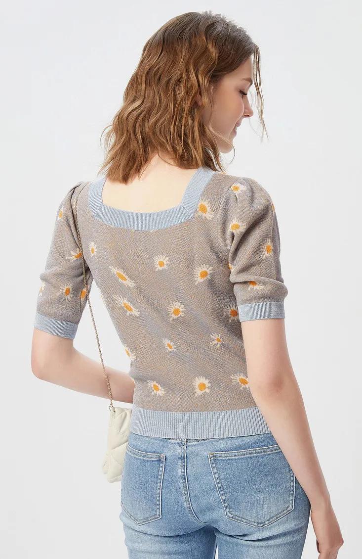 最简单的针织衫,初春必备的针织衫怎么穿