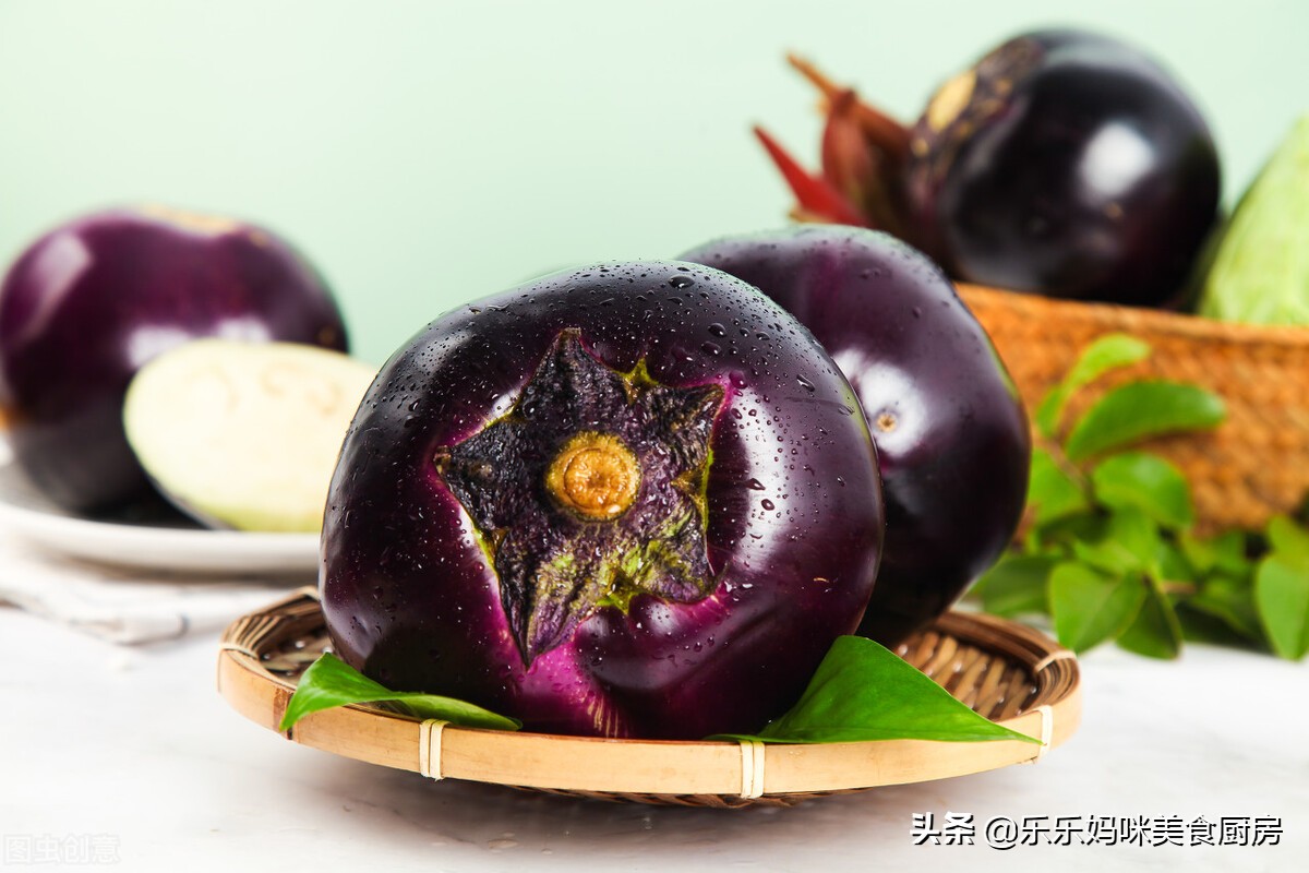 茄子买弯的好还是直的好,茄子买亮茄还是墨茄