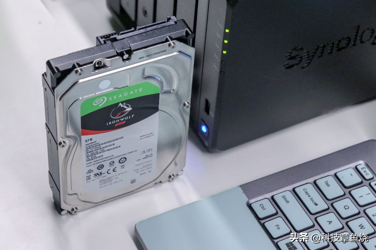 nas硬盘选cmr还是pmr,硬盘pmr和smr及cmr的区别