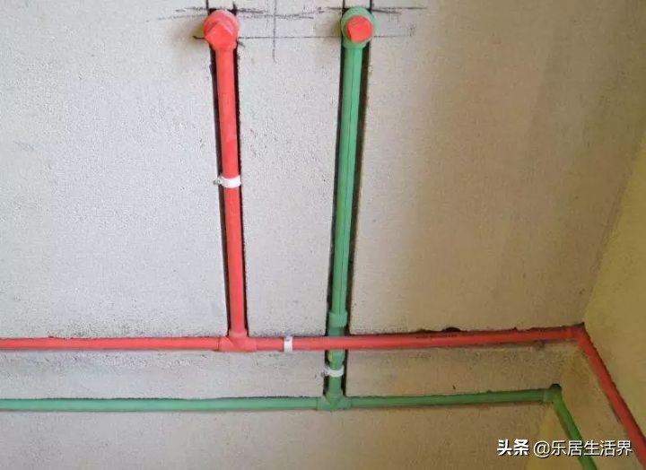 水电改造到底走天花板好还是地面,水电改造走墙的注意事项有哪些