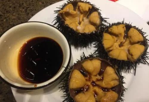 生吃海鲜视频完整版,黄颜色海鲜切片生吃