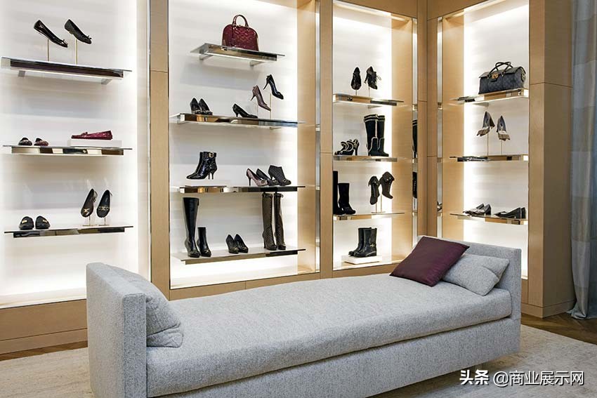 路易威登伦敦精品店,路易威登lv中国总代理