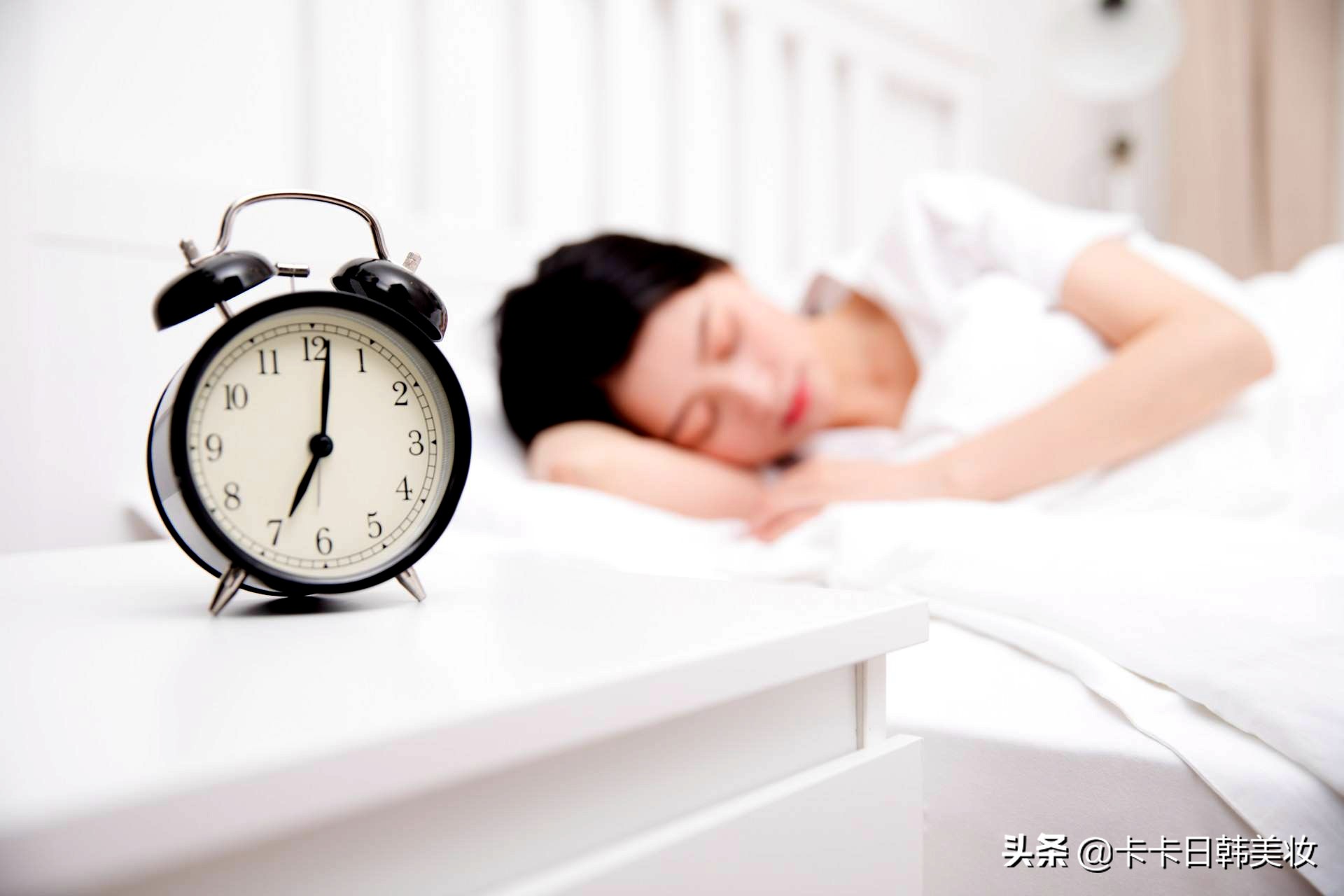 去除黑眼圈的8个超简单的方法,最有效的去除黑眼圈的方法